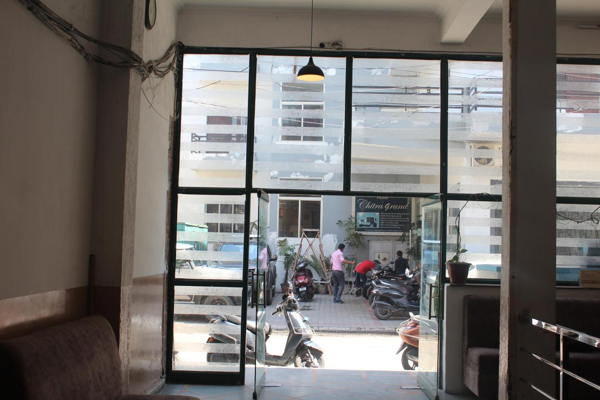 Hotel Shree Chitra Residency By Grb à Haridwār Extérieur photo