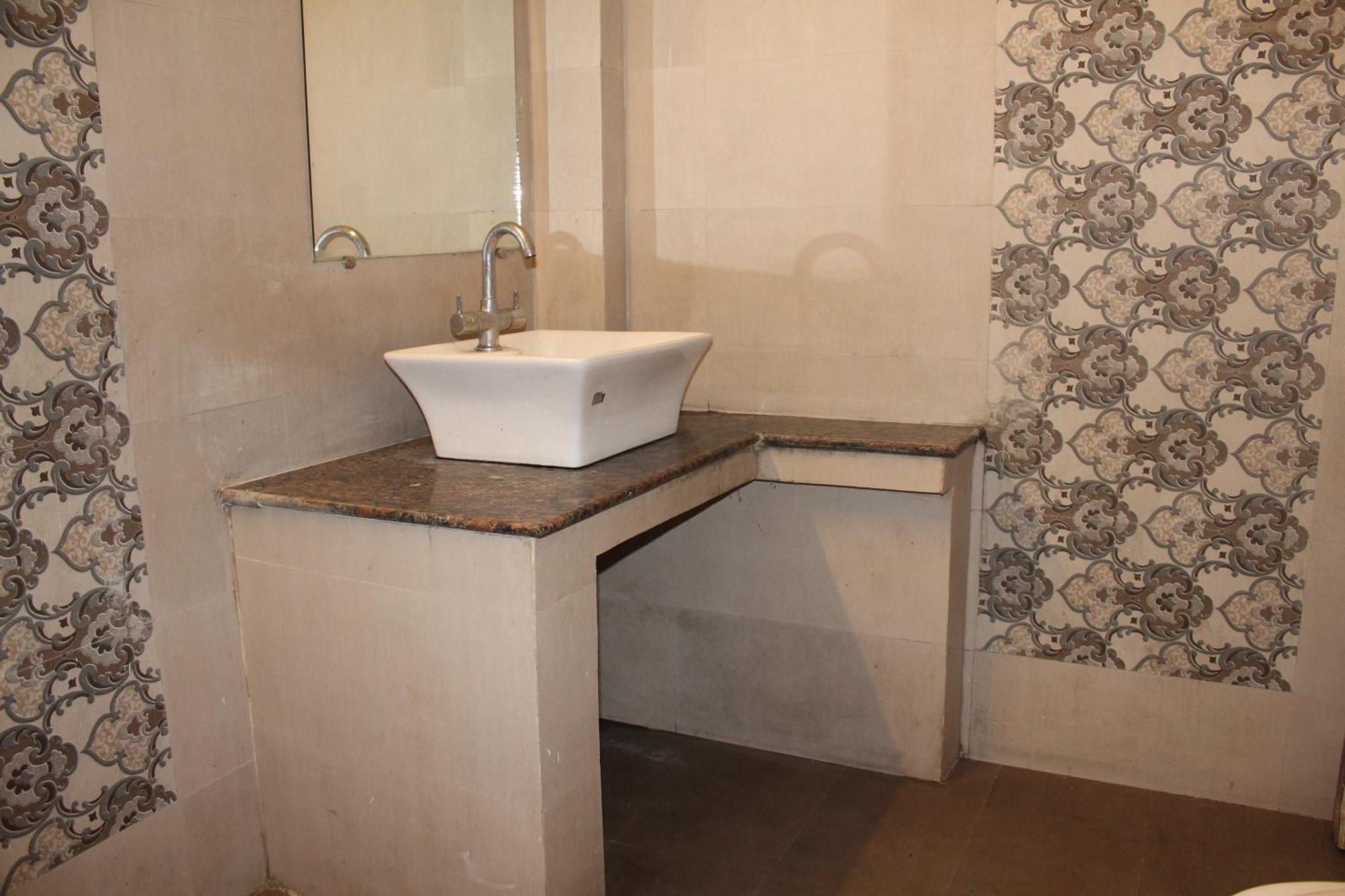 Hotel Shree Chitra Residency By Grb à Haridwār Extérieur photo