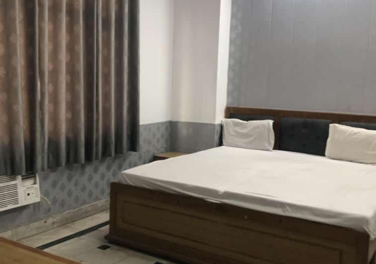 Hotel Shree Chitra Residency By Grb à Haridwār Extérieur photo